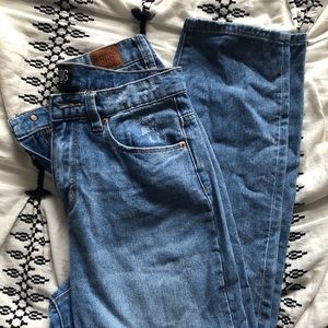 BDG Mom High Rise Jeans